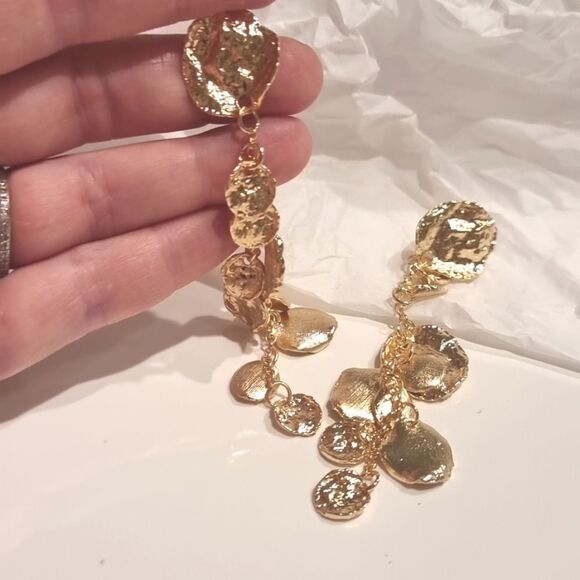 New ZARA Gold Hammered Pieces Fringe dangle earrings - Picture 5 of 9